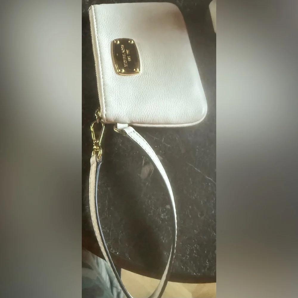 Michael Kors Cream Leather Wristlet